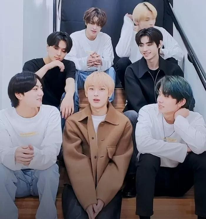 Các thành viên tỏ ra bối rối sau câu nói của Jungwon.