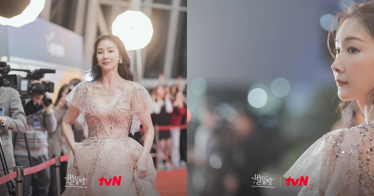 Khoảnh khắc Choi Ji Woo xuất hiện với nhan sắc không tuổi ngay lập tức "gây choáng" màn ảnh.