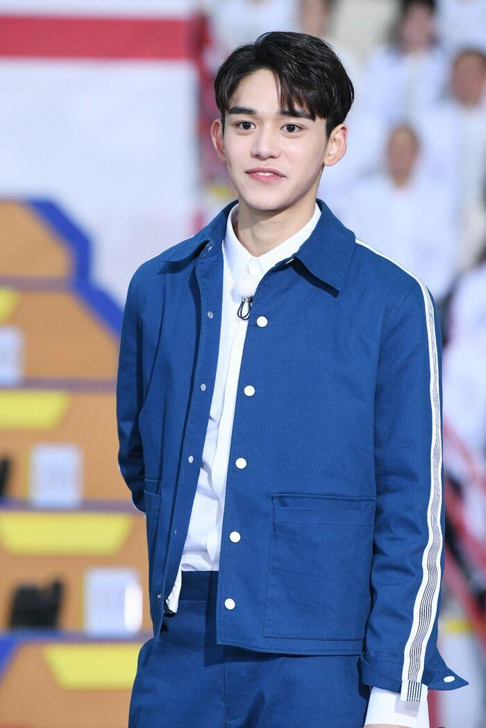 Lucas trở thành thành viên chính thức của Running Man bản Trung - Keep Running kể từ năm 2019. Năm ngoái, Lucas không thể ghi hình đầy đủ cho Keep Running do tình hình dịch bệnh. Lucas trở thành thành viên chính thức của Running Man bản Trung - Keep Running kể từ năm 2019. Năm ngoái, Lucas không thể ghi hình đầy đủ cho Keep Running do tình hình dịch bệnh.