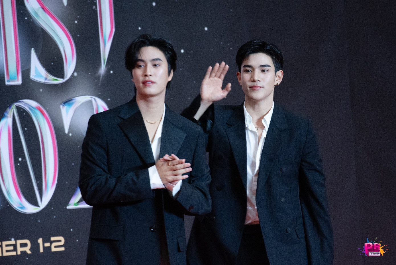 GeminiFourth "bảnh" cả đôi.