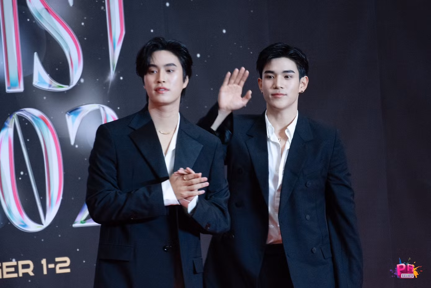 GeminiFourth "bảnh" cả đôi.