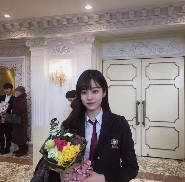 Hình ảnh Roh Yoonseo khi còn học Trung học cũng không có nhiều khác biệt so với trên phim.