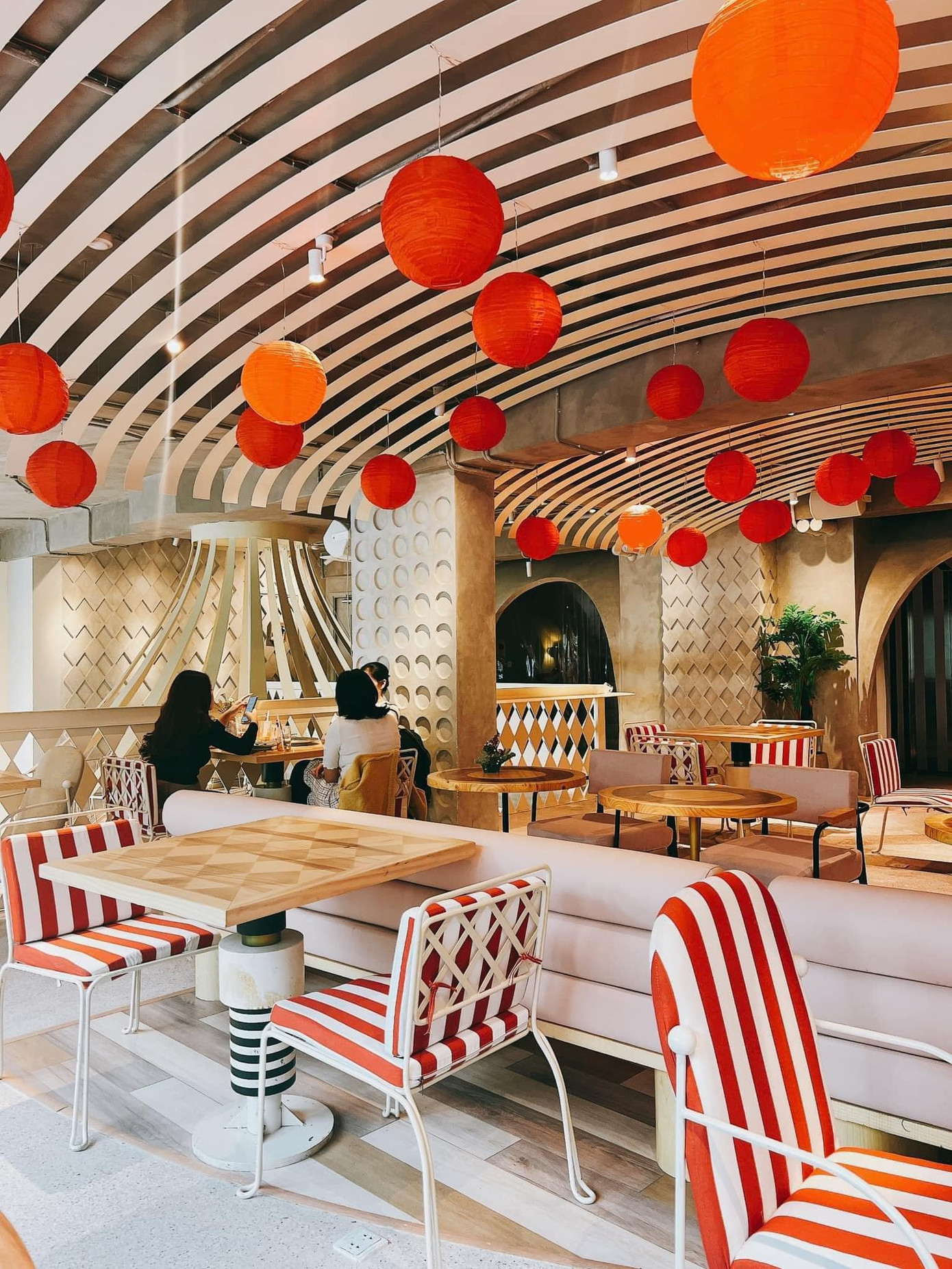 Ảnh: Showtime D12 Giảng Võ Ảnh: Showtime D12 Giảng Võ