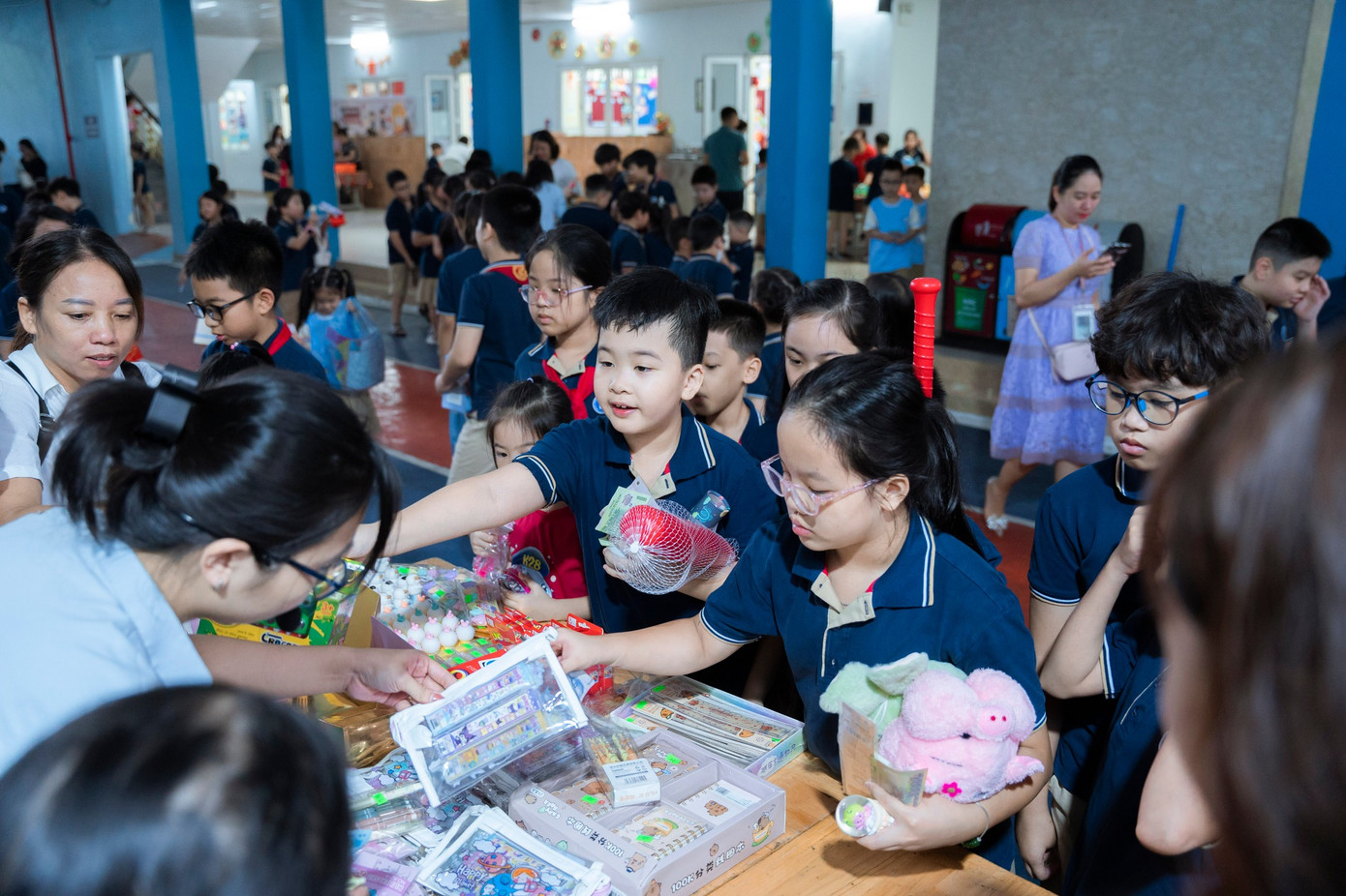 Các sự kiện tương tự như "Vầng trăng yêu thương" từng được trường tổ chức thường xuyên.