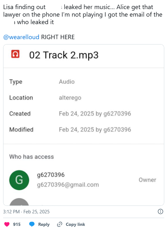 Fan bày tỏ sự phẫn nộ trên Twitter khi phát hiện album Alter Ego bị leak. Fan bày tỏ sự phẫn nộ trên Twitter khi phát hiện album Alter Ego bị leak.