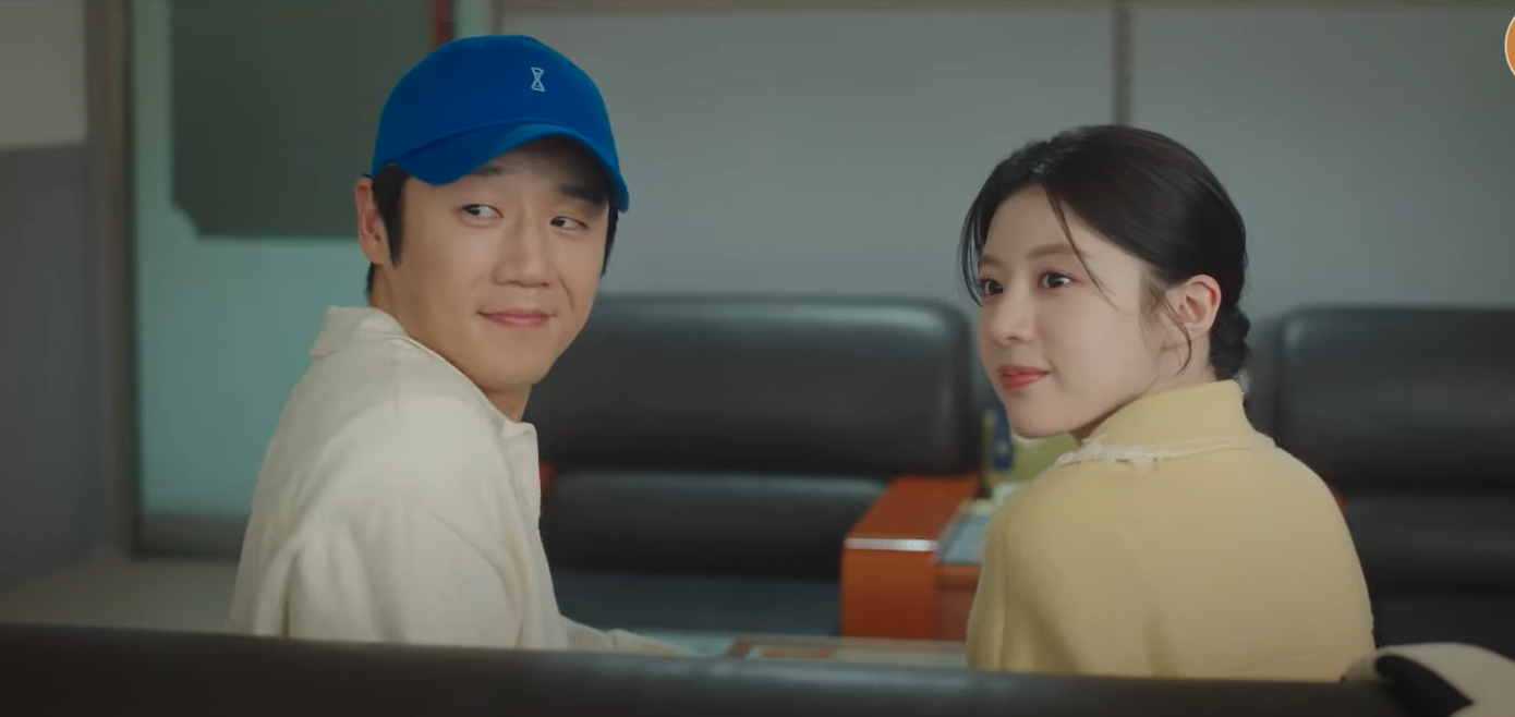 Tập 11 sẽ có "ê hề" khoảnh khắc ngọt ngào của cặp đôi Won - Young. Cả hai còn đi giày đôi.