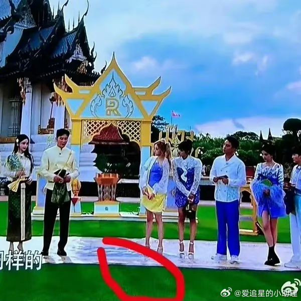 Thái Từ Khôn chỉ còn lại chiếc bóng trong cảnh quay này khi lên sóng. Thái Từ Khôn chỉ còn lại chiếc bóng trong cảnh quay này khi lên sóng.