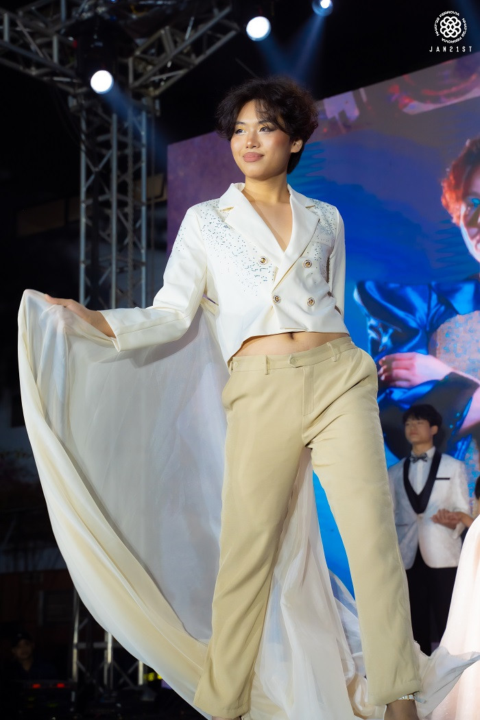 Chủ tịch đương nhiệm của CLB Thời trang LaMode Lê Nhật Minh được gọi tên ở danh hiệu Đại sứ phong cách.