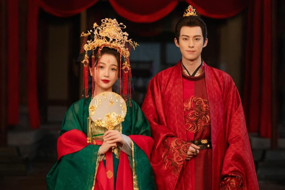 Vương Hạc Đệ và Ngu Thư Hân đang là một trong những cặp đôi được yêu thích nhất màn ảnh xứ Trung nhờ phản ứng hóa học ngọt ngào, diễn xuất tròn vai trong Thương Lan Quyết.