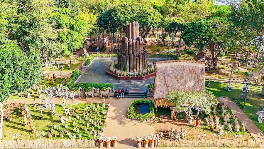 Khu trưng bày "Thiên đường Tây Nguyên". - Ảnh: Bi Ly - báo Gia Lai Khu trưng bày "Thiên đường Tây Nguyên". - Ảnh: Bi Ly - báo Gia Lai