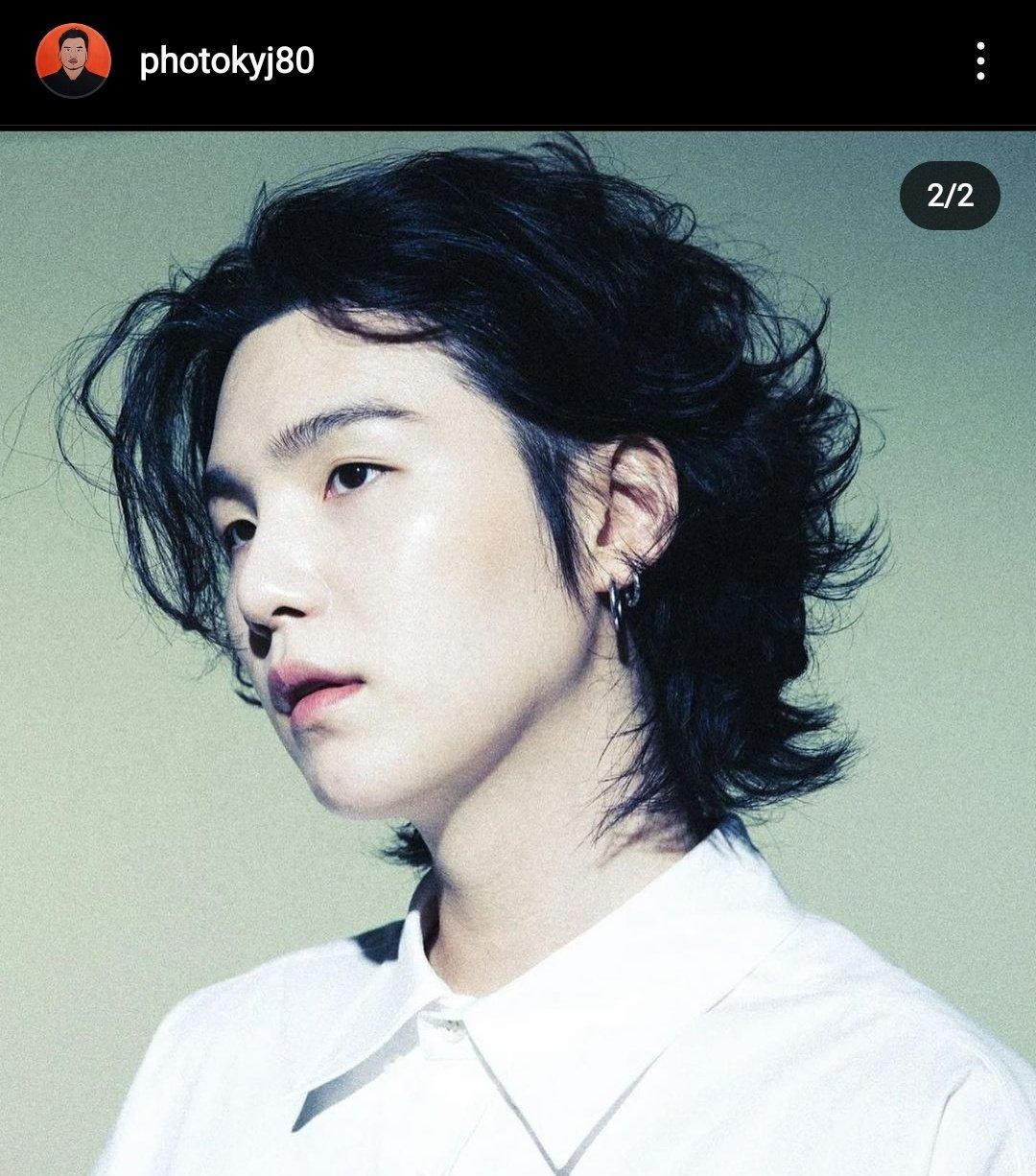 Tạo hình được cho là sẽ xuất hiện trên tạp chí Dazed Korea của SUGA. Tạo hình được cho là sẽ xuất hiện trên tạp chí Dazed Korea của SUGA.