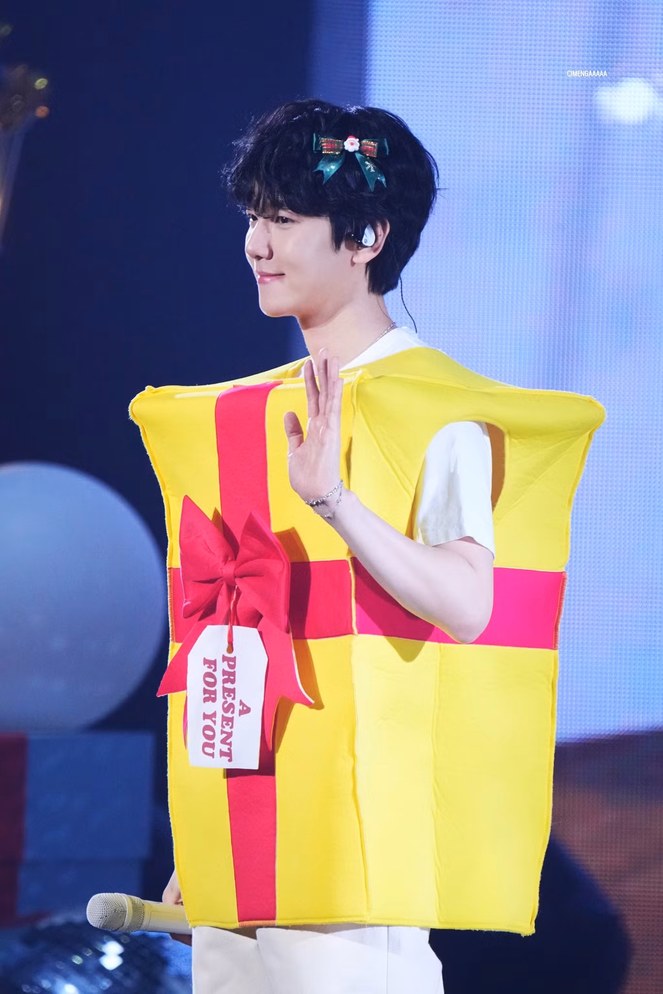Baekhyun xinh yêu khi liên tục thay đổi trang phục, hóa trang đa dạng. - Ảnh: C1MENGAAAAA