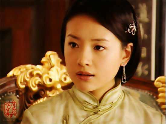 Đổng Khiết là một trong những &quot;bạch nguyệt quang&quot; huyền thoại của C-Biz vì diễn xuất tự nhiên cùng nhan sắc trong veo, dịu ngọt.