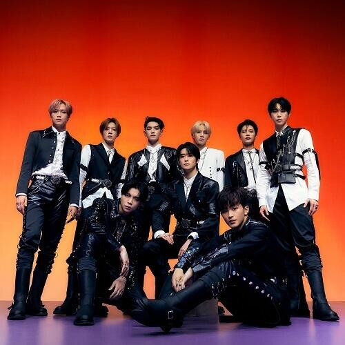 Với hơn 2,12 triệu bản đặt trước, full album Sticker giúp NCT 127 trở thành nghệ sĩ đầu tiên trong lịch sử SM đạt được thành tích này. Với hơn 2,12 triệu bản đặt trước, full album Sticker giúp NCT 127 trở thành nghệ sĩ đầu tiên trong lịch sử SM đạt được thành tích này.