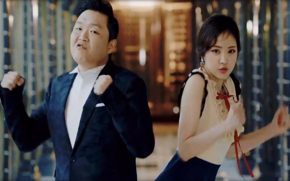 Naeun từng là "nàng thơ" trong MV New Face cách đây 4 năm của PSY.