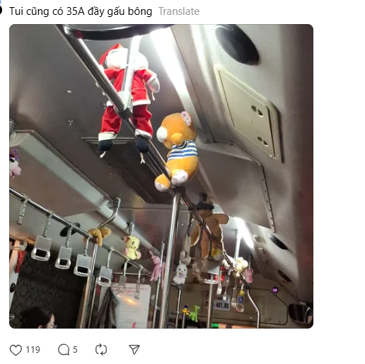 Những bình luận chia sẻ hình ảnh từng đi chuyến buýt được trang trí "dưỡng thê" không kém, như được nạp thêm "năng lượng đáng yêu" khi vô tình bắt được những chiếc xe buýt này. Những bình luận chia sẻ hình ảnh từng đi chuyến buýt được trang trí "dưỡng thê" không kém, như được nạp thêm "năng lượng đáng yêu" khi vô tình bắt được những chiếc xe buýt này.