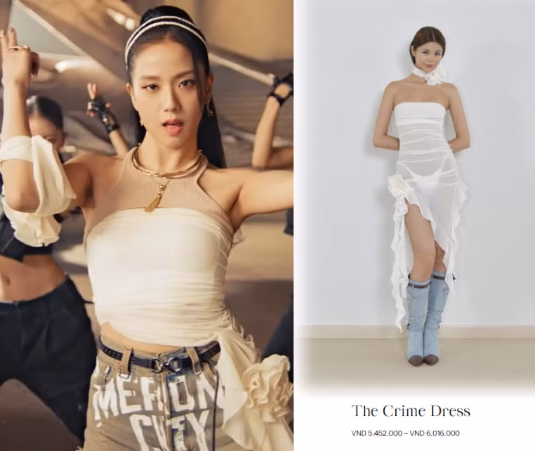 Với Jisoo, stylist mạnh tay cắt xẻ biến váy thành áo, giữ lại một bên vạt ngang. Phần vải bị cắt bỏ được biến tấu thành băng vải quấn tay làm điểm nhấn cho trang phục của Jisoo. Với Jisoo, stylist mạnh tay cắt xẻ biến váy thành áo, giữ lại một bên vạt ngang. Phần vải bị cắt bỏ được biến tấu thành băng vải quấn tay làm điểm nhấn cho trang phục của Jisoo.