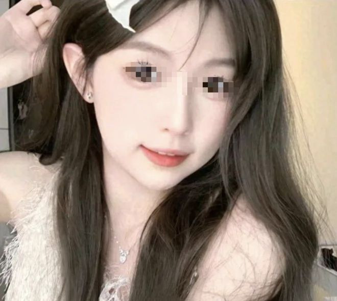 Thời gian yêu Đàm Trúc, Mèo Béo đổi nickname thành Gấu Trúc, vì gấu trúc thích ăn trúc - tên của người yêu. - Ảnh: 163