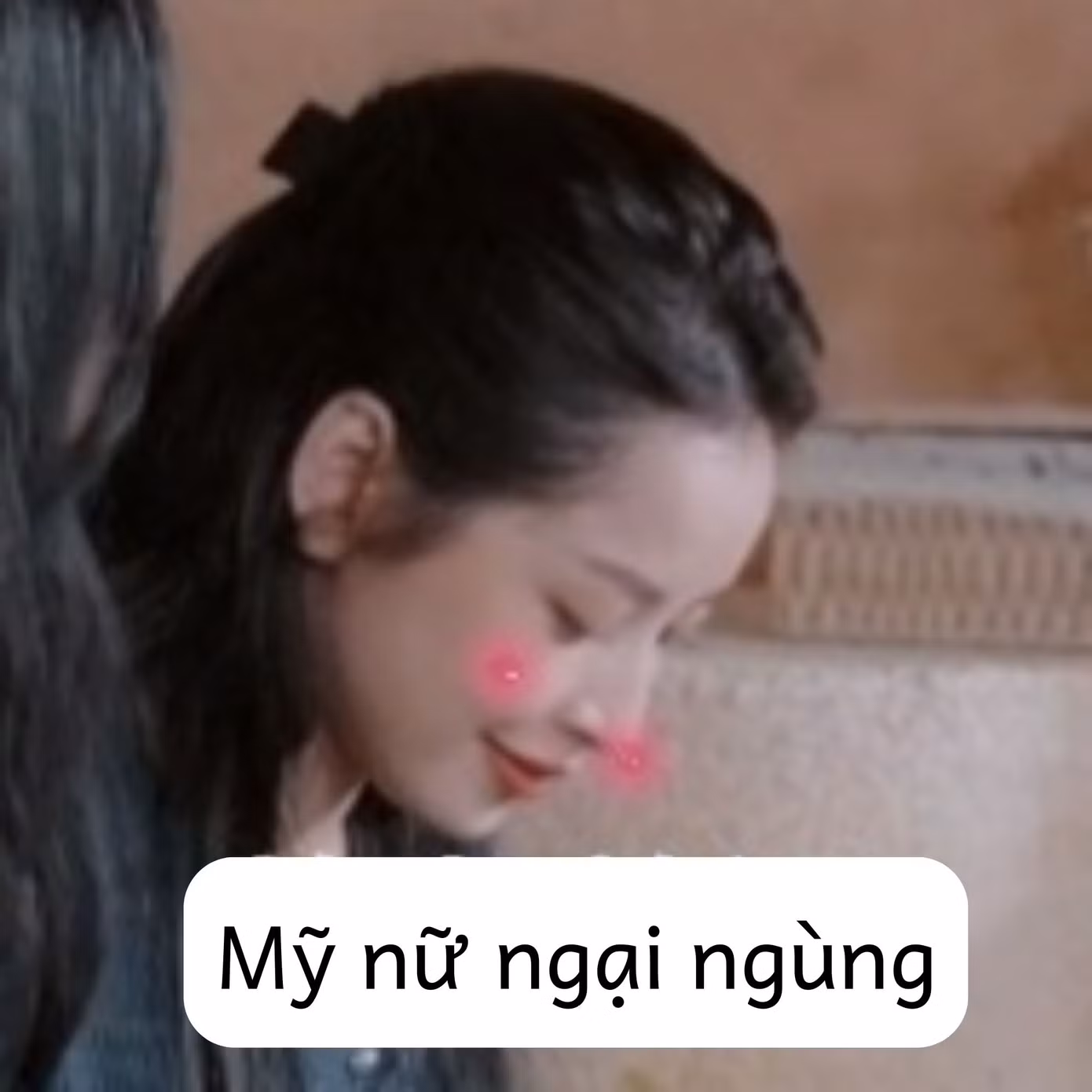 Mỹ nữ Chi Pu cũng ngại ngùng rồi!
