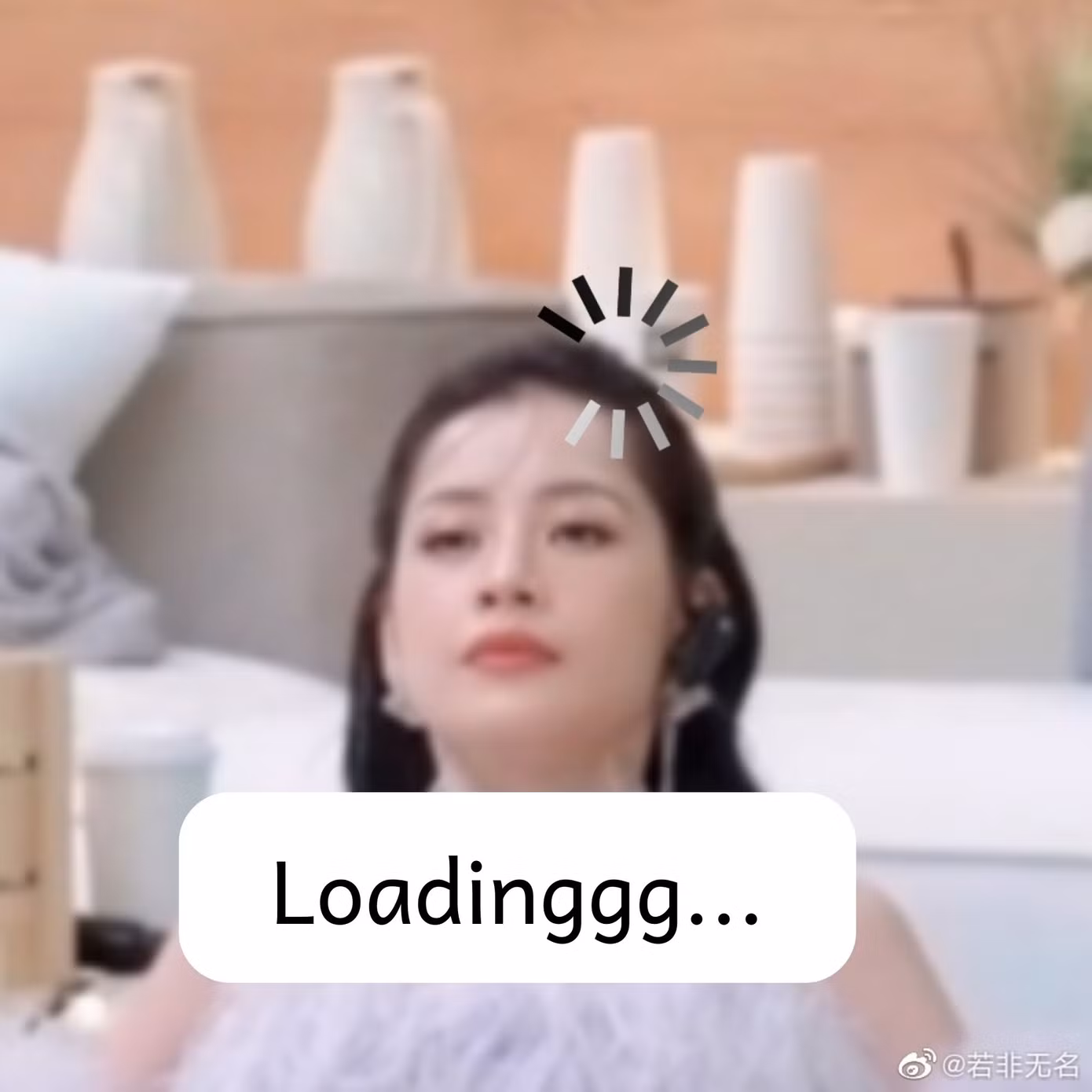 Cùng một bức ảnh, nhưng trạng thái biểu đạt có thể khác nhau...