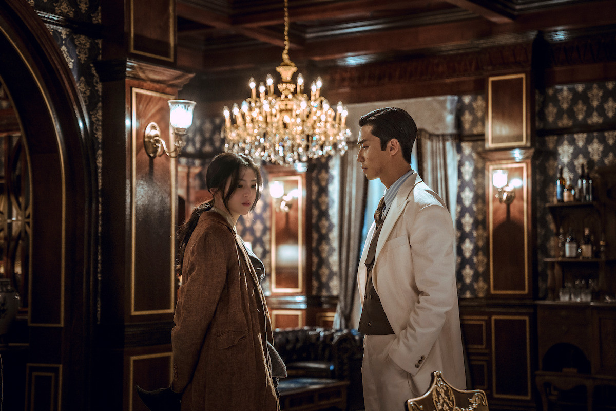 Yoon Chae Ok sẽ có tác động và thay đổi nhiều lối suy nghĩ của doanh nhân Tae Sang.