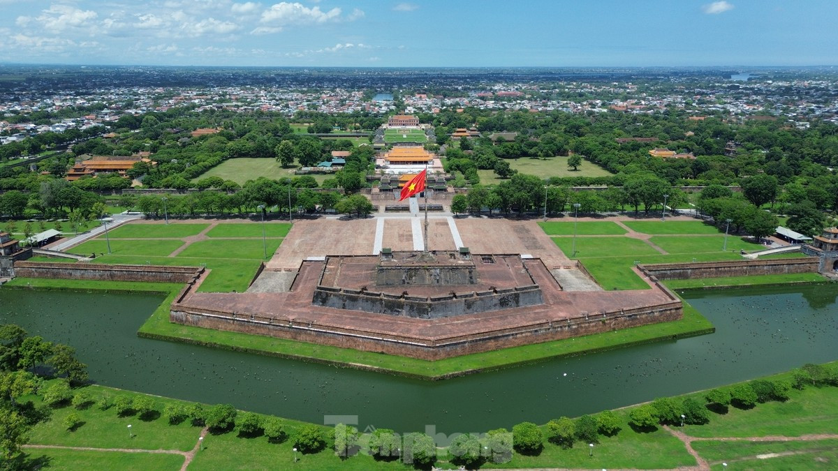 Dự kiến nơi đây sẽ đón khoảng 8.000 khán giả tới cổ vũ cho Phú Đức. - Ảnh: Tiền Phong Online Dự kiến nơi đây sẽ đón khoảng 8.000 khán giả tới cổ vũ cho Phú Đức. - Ảnh: Tiền Phong Online