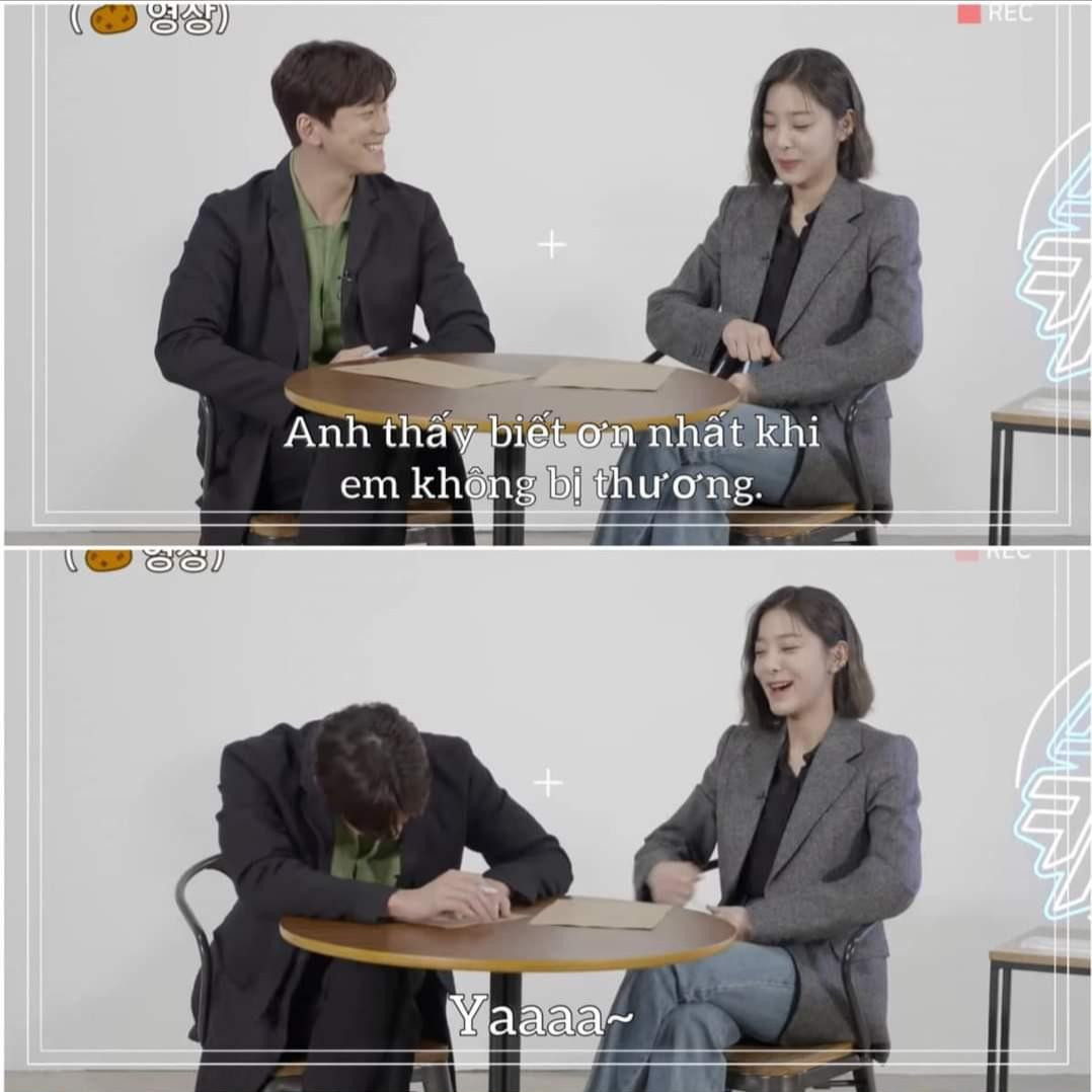 Trên chương trình Park Ha Sun’s Cinetown của đài SBS Power FM, khi phải nhận xét về Seol In Ah, Min Kyu cho biết : “Seol In Ah là một người mỏng manh khiến tôi luôn muốn chăm sóc”. Cặp đôi thậm chí đã trò chuyện không ngớt lời và lên cả kế hoạch sẽ cùng nhau đi chơi. Trên chương trình Park Ha Sun’s Cinetown của đài SBS Power FM, khi phải nhận xét về Seol In Ah, Min Kyu cho biết : “Seol In Ah là một người mỏng manh khiến tôi luôn muốn chăm sóc”. Cặp đôi thậm chí đã trò chuyện không ngớt lời và lên cả kế hoạch sẽ cùng nhau đi chơi.