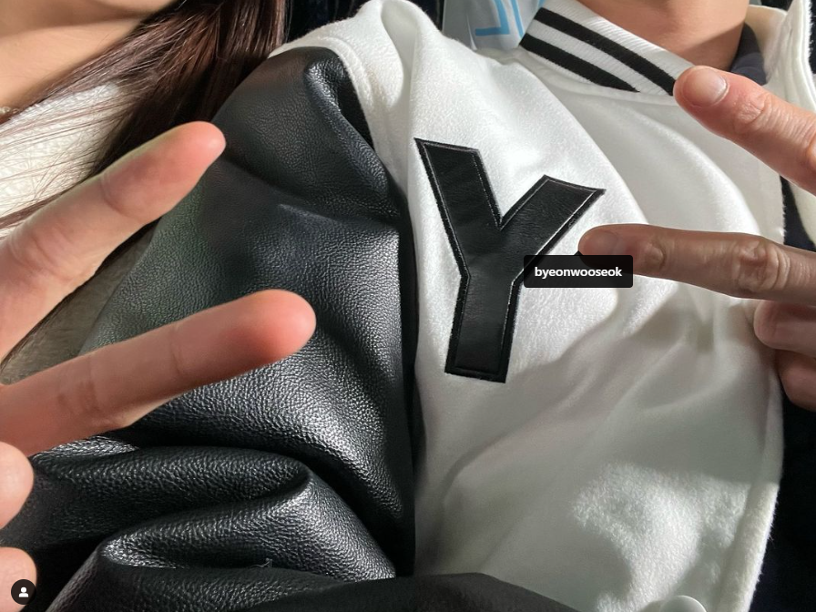 Bức ảnh được A Jeong chia sẻ. Bức ảnh được A Jeong chia sẻ.