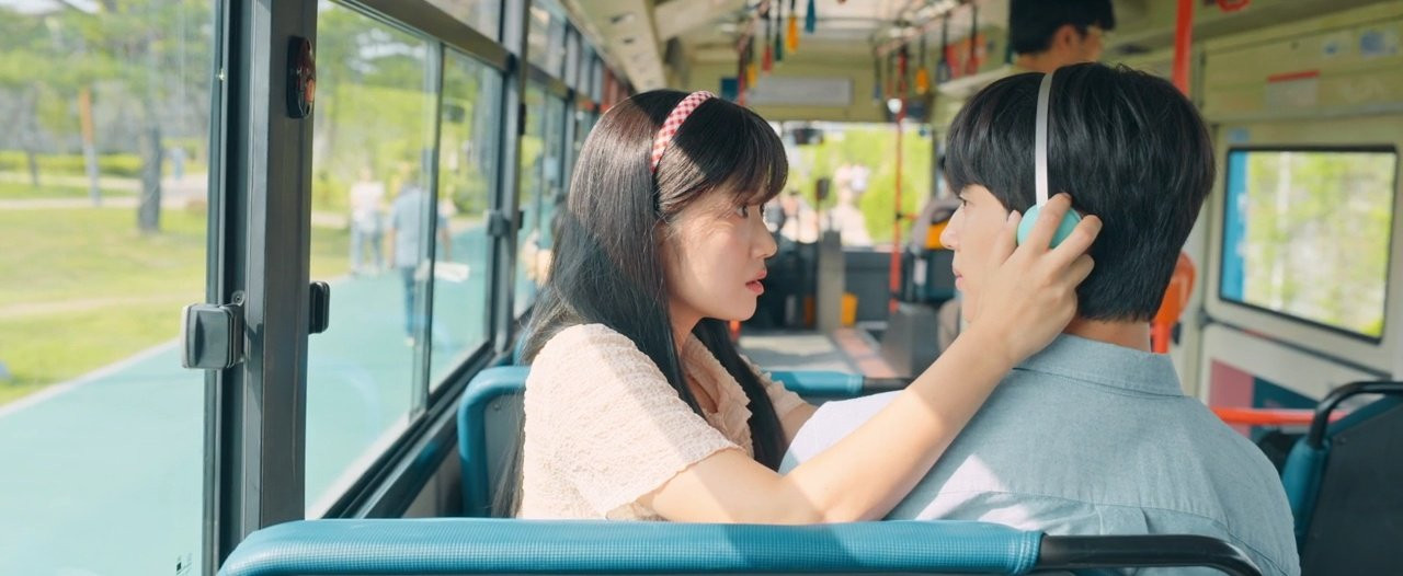 Những hành động vô thức nho nhỏ của Im Sol khiến Sun Jae rung động, trái tim người xem cũng rung rinh!