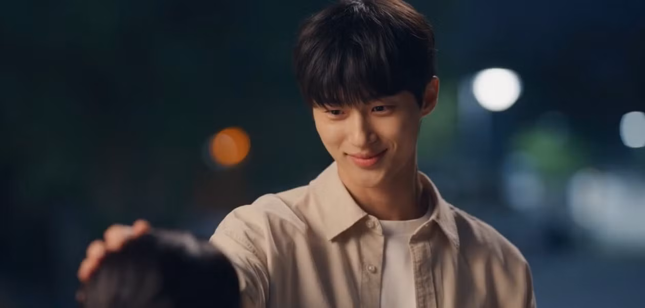 Tập 5 cũng là liên tục sự rung rinh nho nhỏ từ những cảnh Sun Jae xoa đầu Im Sol.