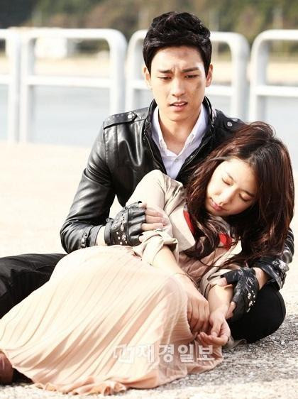 The King Of Dramas là bộ phim đầu tiên cặp đôi kết hợp. The King Of Dramas là bộ phim đầu tiên cặp đôi kết hợp.