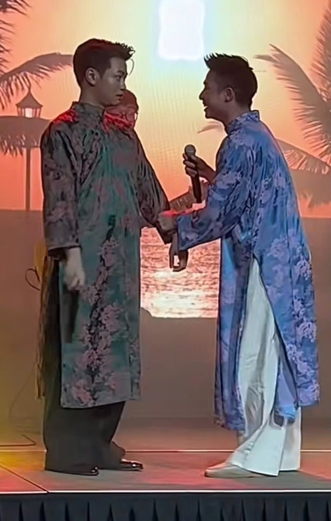 Chiếc meme mới của "công ty" Ninh Dương Story. Chiếc meme mới của "công ty" Ninh Dương Story.