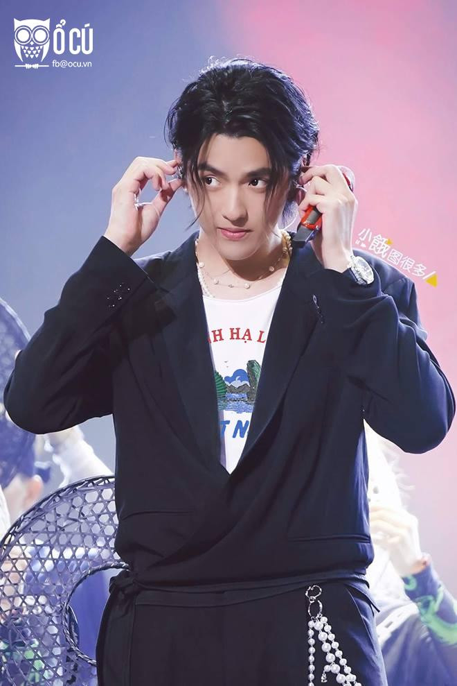 Cái tên tai tiếng nhất trong gần 2 tháng qua - Ngô Diệc Phàm cũng không thể "lọt lưới" trong màn "chơi nhây" này của Vnet.