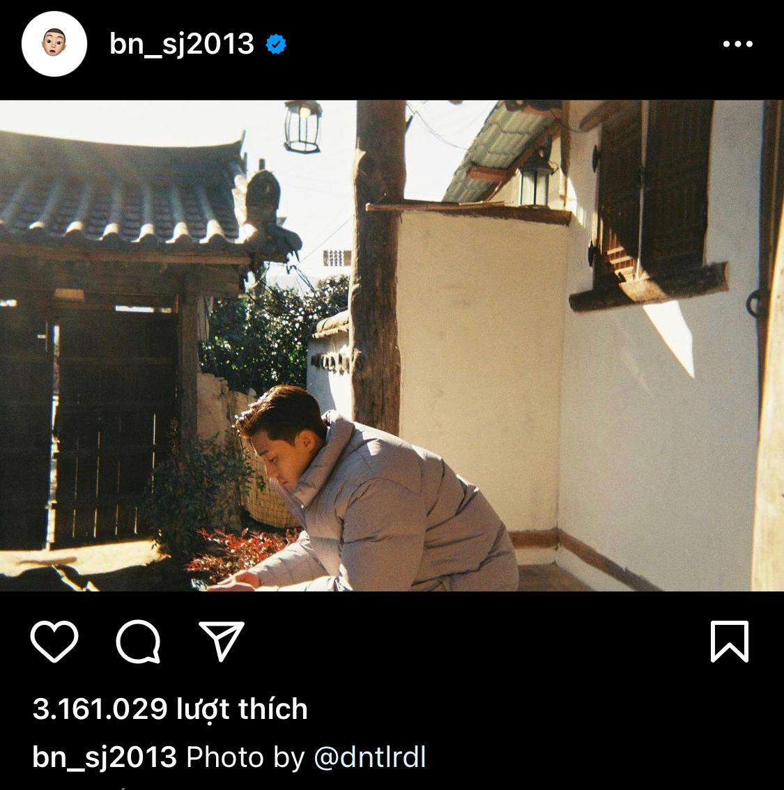 Park Seo Joon đã đăng tải một bức ảnh do Choi Woo Sik làm "phó nháy", sau đó tag thẳng tên người bạn vào caption. Park Seo Joon đã đăng tải một bức ảnh do Choi Woo Sik làm "phó nháy", sau đó tag thẳng tên người bạn vào caption.