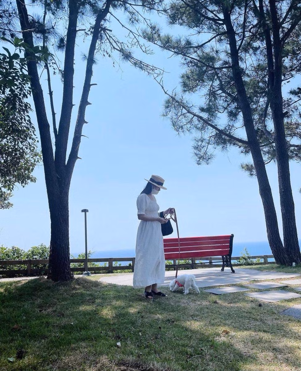 Hình ảnh mới được Son Ye Jin đăng tải.