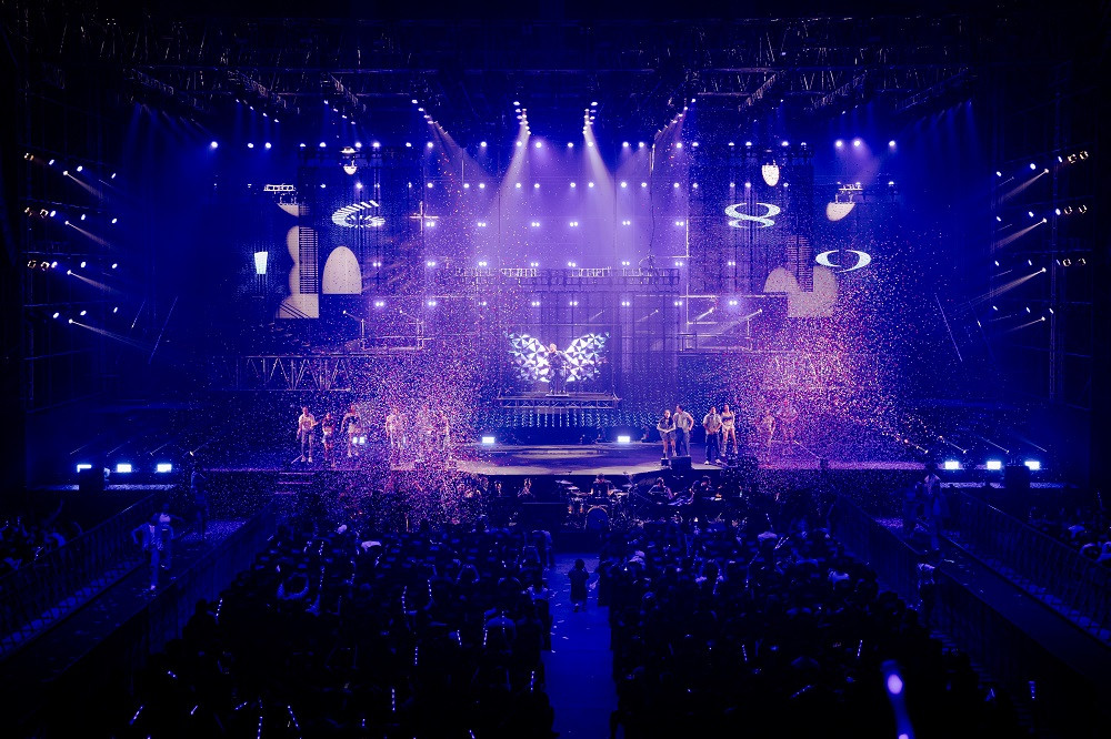 Live Concert 1689 tiếp tục "kế thừa" khâu đồ họa 4D đẹp mãn nhãn ở Live Concert 1589. Live Concert 1689 tiếp tục "kế thừa" khâu đồ họa 4D đẹp mãn nhãn ở Live Concert 1589.