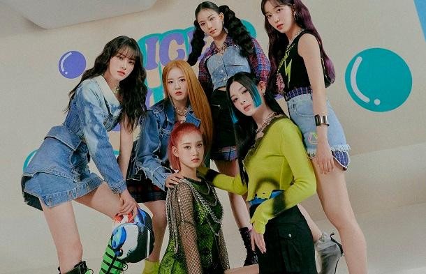 ASAP của STAYC được lòng công chúng nhờ giai điệu vui nhộn, vũ đạo phần điệp khúc của nhóm cũng được nhiều khán giả cũng như các idol cover.