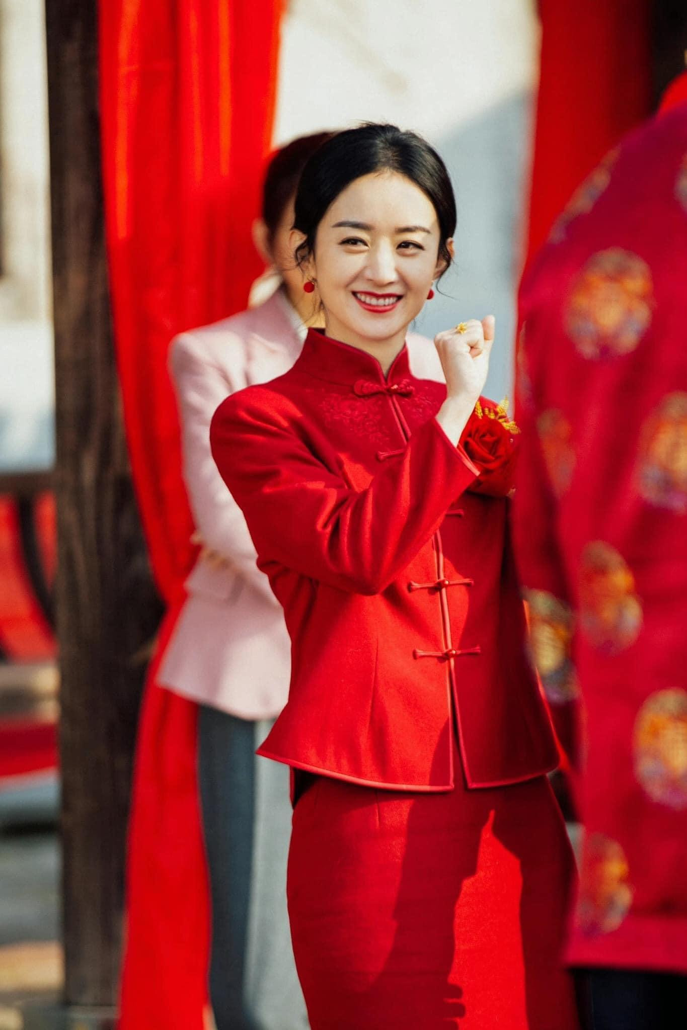 Diễn xuất của Triệu Lệ Dĩnh tiếp tục được khán giả đánh giá cao. Diễn xuất của Triệu Lệ Dĩnh tiếp tục được khán giả đánh giá cao.