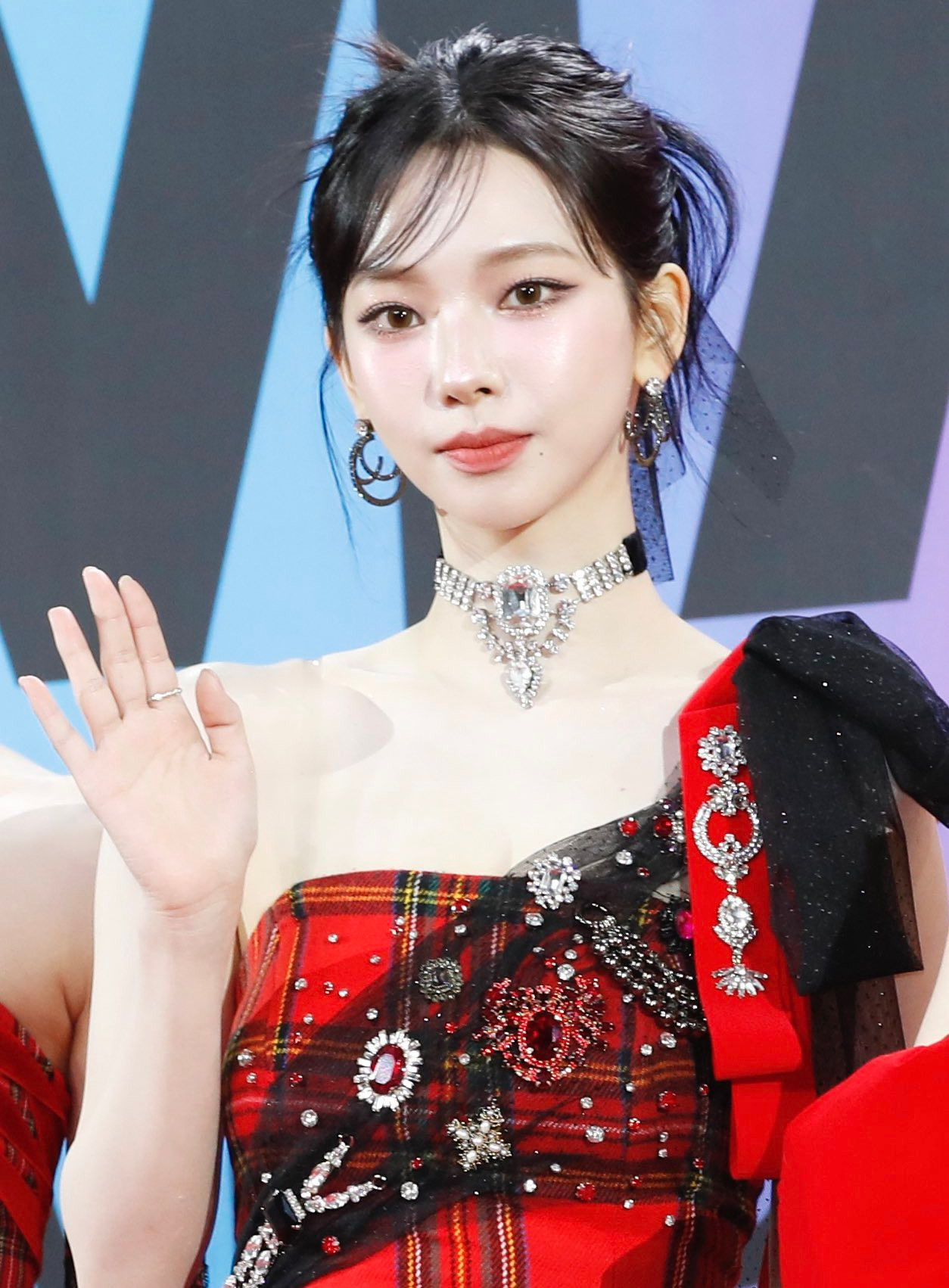 "CG" Karina khiến dân mạng sôi sục với nhan sắc siêu thực.