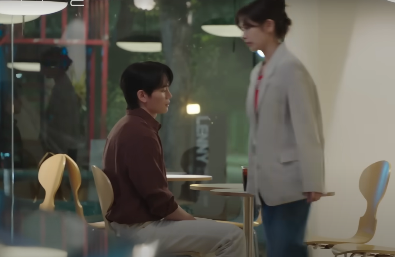 "Chồng hụt" của Bae Seok Ryu tới tìm cô. "Chồng hụt" của Bae Seok Ryu tới tìm cô.