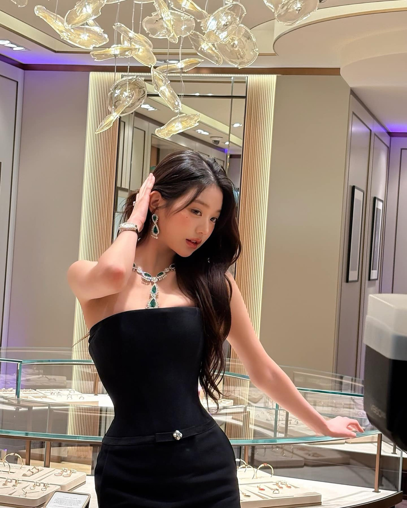 Nhan sắc của Wonyoung không ngừng thăng hạng theo năm tháng.