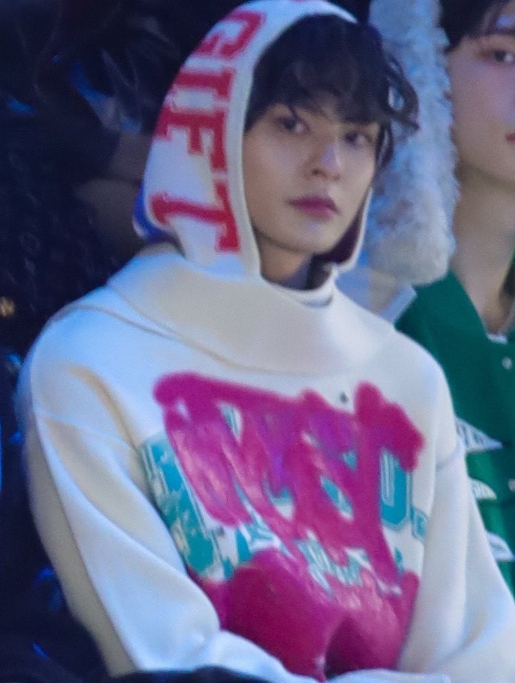 Hồng Hải gây chú ý tại show diễn.