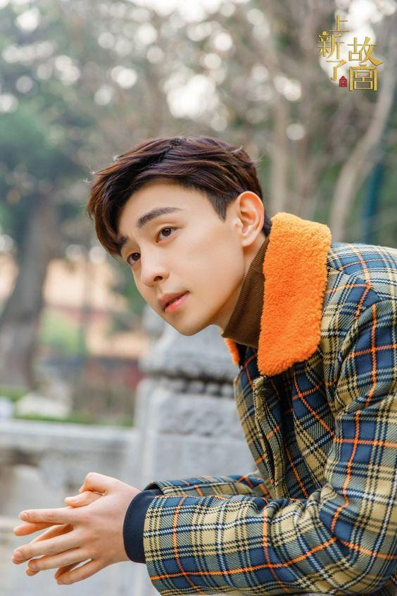 Cư dân mạng dự đoán nếu tiếp tục hoạt động Đặng Luân khó có thể tham gia các sự kiện lớn như trước. Cư dân mạng dự đoán nếu tiếp tục hoạt động Đặng Luân khó có thể tham gia các sự kiện lớn như trước.