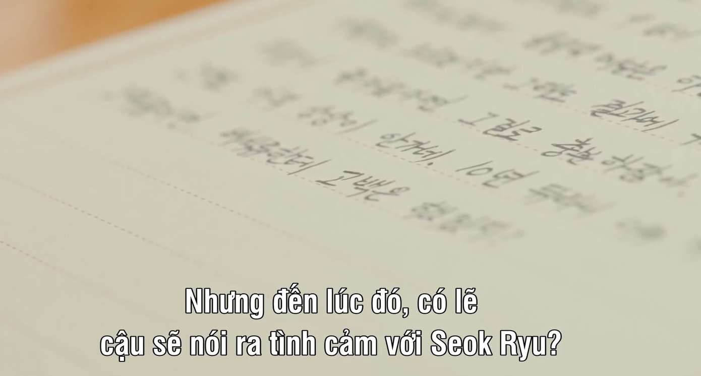Choi Seung Hyo hóa ra đã phải lòng "nhỏ điên" của mình từ hơn 10 năm trước. Tình cảm ấy có vẻ đã ẩn đi vì thời gian dài xa cách, nhưng hiện tại, nó lại sắp thức tỉnh, trỗi dậy mạnh mẽ hơn. Choi Seung Hyo hóa ra đã phải lòng "nhỏ điên" của mình từ hơn 10 năm trước. Tình cảm ấy có vẻ đã ẩn đi vì thời gian dài xa cách, nhưng hiện tại, nó lại sắp thức tỉnh, trỗi dậy mạnh mẽ hơn.