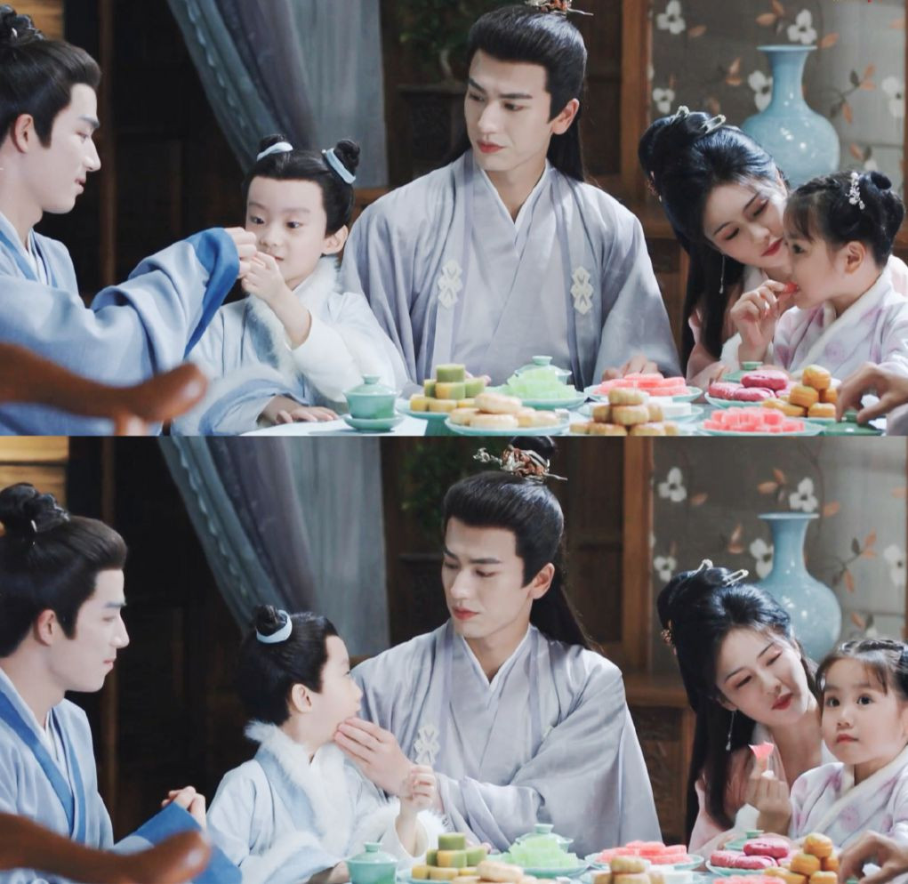 Quay qua đùa nghịch một chút với Trương Già, Thiêm nhi cũng bị cha ép quay lại phía mình. Quay qua đùa nghịch một chút với Trương Già, Thiêm nhi cũng bị cha ép quay lại phía mình.