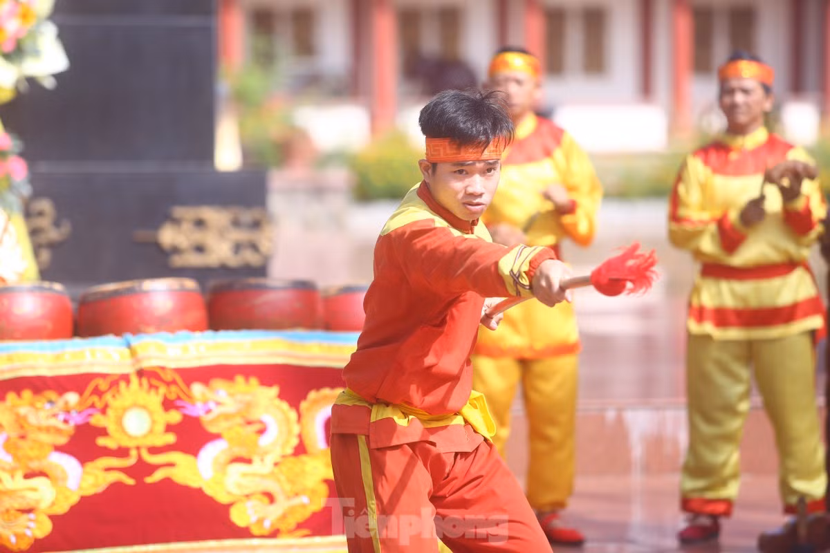 Phần biểu diễn nhạc võ cổ truyền chính thức bắt đầu sau 3 hồi trống trận Tây Sơn.