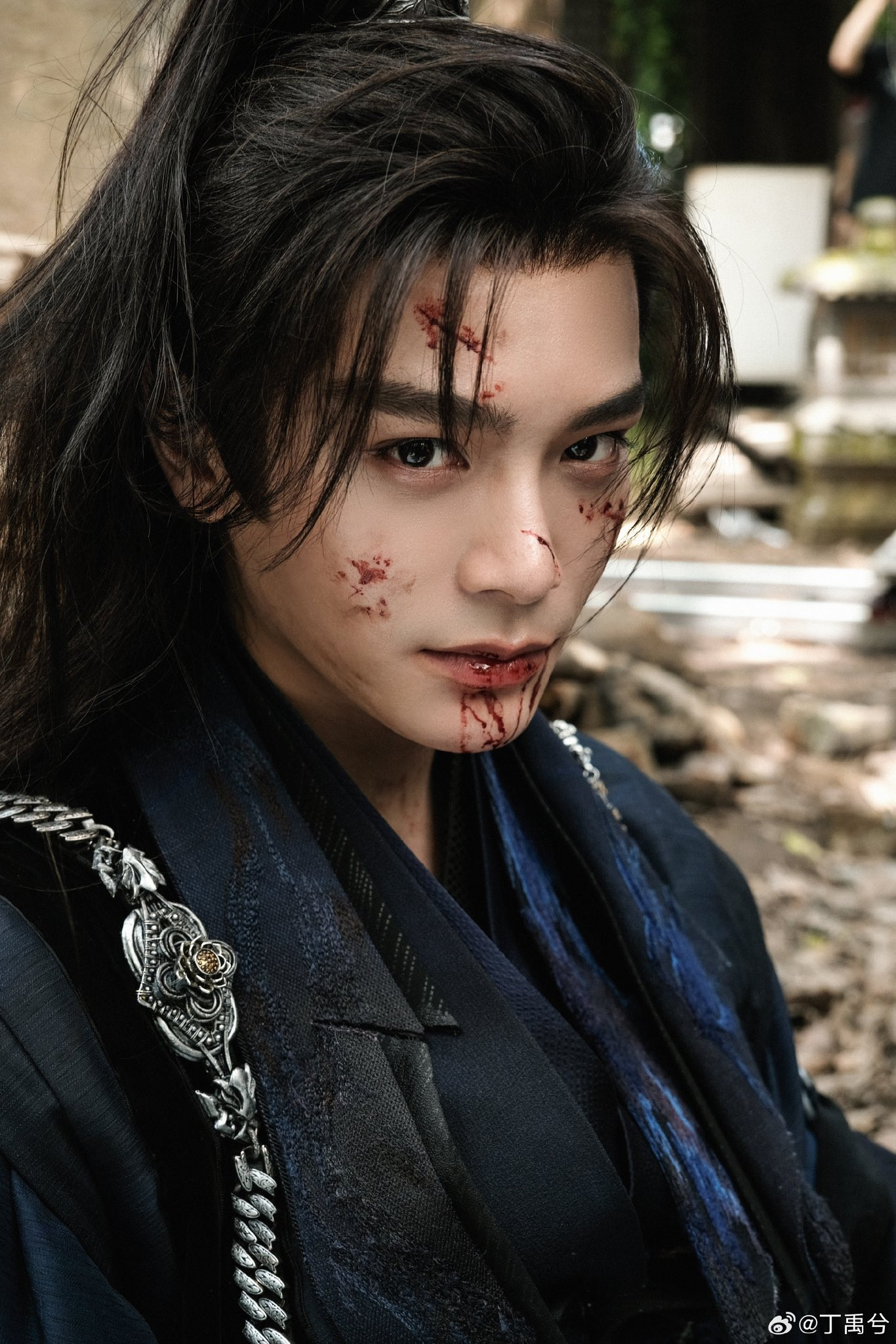 Đinh Vũ Hề không thuộc top nam thần với nhan sắc nhìn là phát mê nhưng diễn xuất lại tạo nên &quot;hiệu ứng làm đẹp&quot; đỉnh cấp giúp anh thu phục trái tim khán giả.