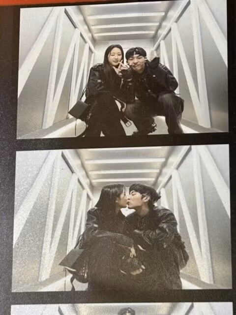 Loạt ảnh chụp 4cuts của Choi Hyun Wook và Moon Ga Young bị rò rỉ. Loạt ảnh chụp 4cuts của Choi Hyun Wook và Moon Ga Young bị rò rỉ.