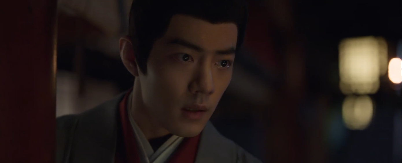 Ánh mắt lo lắng và cái nhướn người về phía trước của Tàng Hải lúc thấy Chi Hành bị tên bắn xuyên tâm mạch khi bảo vệ hầu gia là một bằng chứng khác xác minh cho suy luận trên. A Hải với Trang nhị là lợi dụng nhưng cũng có chân tình. Ánh mắt lo lắng và cái nhướn người về phía trước của Tàng Hải lúc thấy Chi Hành bị tên bắn xuyên tâm mạch khi bảo vệ hầu gia là một bằng chứng khác xác minh cho suy luận trên. A Hải với Trang nhị là lợi dụng nhưng cũng có chân tình.