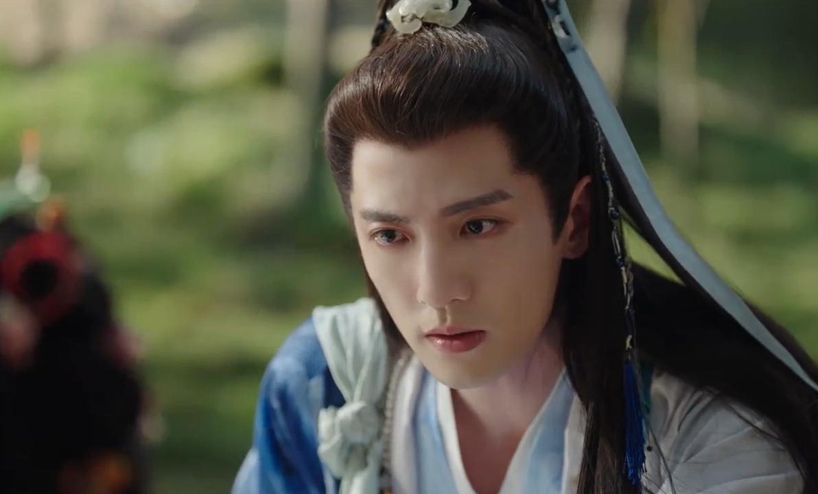 Phất Y dĩ nhiên cũng ngờ vực về "quẻ bói" của Diệu Diệu, nhưng vẫn nói sẽ cẩn thận.